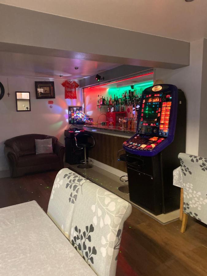 The Woodfield Hotel , Indoor Heated Swimming Pool, Spacious Lounge And Bar Blackpool Esterno foto